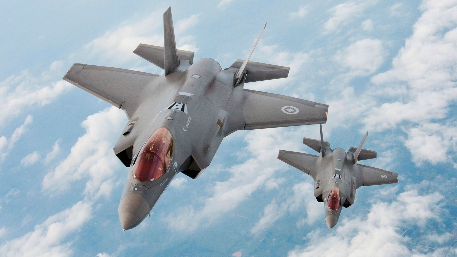 -运动科技支持高原训练模拟突破瓶颈，运动训练高原现象的主要原因